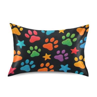 Imagem de Fronhas coloridas de cetim preto com estampa de patas de estrelas fofas personalizadas para resfriamento padrão king queen capa de travesseiro para cama tamanho king size 101,6 cm x 50,8 cm