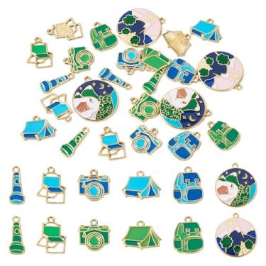 Imagem de Spritewelry 24 peças de pingentes de liga esmaltada para viagem verde ao ar livre chaveiro pingentes montanha paisagem câmera tenda saco cadeira lanterna pendurar ornamento para fazer artesanato DIY