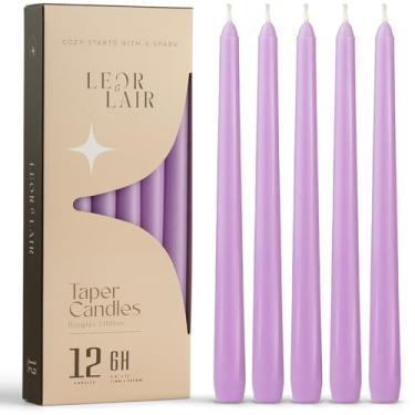Imagem de Leor & Lair Castiçais roxos claros – Pacote com 12 velas longas de 25,4 cm – Velas roxas longas sem cheiro para Páscoa, chás de panela, casamentos na primavera, restaurantes e eventos