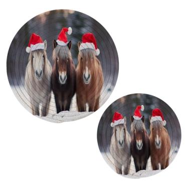 Imagem de Wassud Conjunto de três cavalos em miniatura em chapéus de Papai Noel para pratos quentes, suportes de panela redondos, almofadas quentes de algodão, porta-copos elegantes, decoração de cozinha e