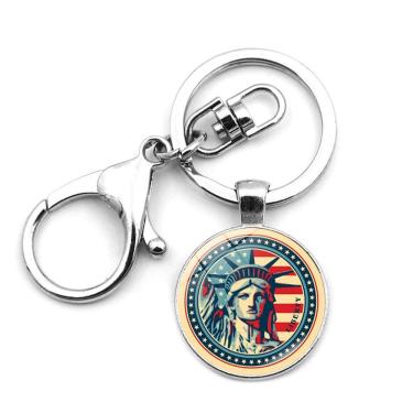 Imagem de Chaveiro Estátua da Liberdade com design de bandeira americana