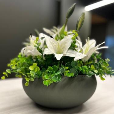 Imagem de Arranjo Grande Centro Mesa Lírio Branco Artificial Vaso Verde Musgo - 