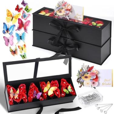Imagem de Gilprop 2 peças de caixa preenchível em forma de letra para presente de flores de dia das mães com 2 peças de cartão 3D de dia das mães, 50 alfinetes de buquê de cristal, 24 lindas borboletas 3D para