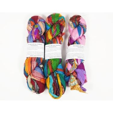 Imagem de Vintageandyou Fio de fita de seda Sari reciclado artesanal - 300 g (3 novelos de 100 g) | Tiras de seda recicladas feitas à mão para crochê, macramé, tecelagem, gancho de tapete e artesanato de mídia