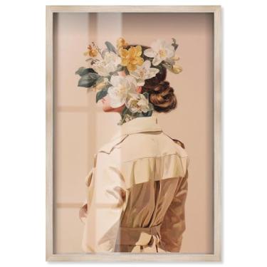 Imagem de Button Up to the Top Floral Shadowbox Print Floral Glam Wall Art por Art Remedy, moldura loira, 43 x 63 cm