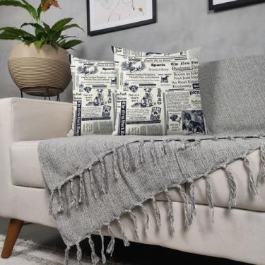 Imagem de Kit Manta Para Sofá Cinza + 2 Capas De Almofada Com Zíper - Genérico, 