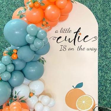 Imagem de MUWEOL Adesivo "Um Pequeno Fofo Está A Caminho" - Laranja Para Festa, Decoração De Chá Bebê, Artigos Revelação Bebê