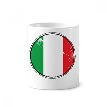 Imagem de Bandeira nacional da Itália com símbolo da Europa e escova de dentes com suporte de cerâmica