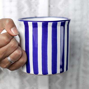 Imagem de City to Cottage Cerâmica listrada azul marinho escuro feito à mão extra grande 500 ml | Chocolate quente, café, caneca de chá, xícara com alça, cerâmica de designer exclusivo para amantes de chá