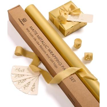 Imagem de Vitalizart Conjunto de papel de embrulho metálico dourado fosco de 76 cm com fita de cetim de seda e etiquetas de presente de presente de Natal, aniversário, chá de bebê, buquês de casamento,