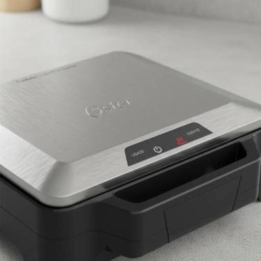 Imagem de Sanduicheira Inox Multiuso Oster 220V, Bivolt