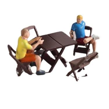 Imagem de Pack c/ Figuras Mesa e Cadeiras de Bar c/ Clientes 1:87 HO Dio Studios