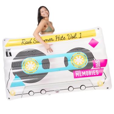 Imagem de BigMouth Inc. Fita cassete gigante, boia de piscina, boia de sinuca, mixtape de sinuca, 1,8 m de comprimento, decoração inflável para amantes de música retrô de verão