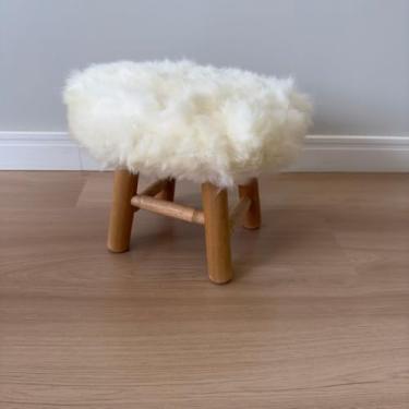 Imagem de Banqueta Puff Redondo Lã De Ovelha Legítimo Pequena