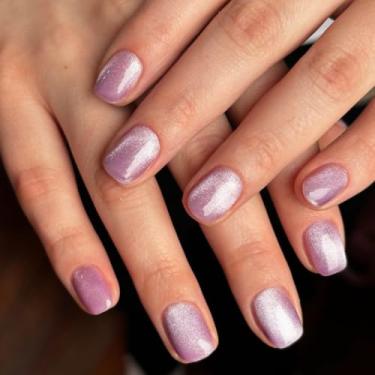 Imagem de SXVME 30 peças de unhas curtas quadradas curtas com glitter – unhas postiças curtas fortes, cola de gel macio nas unhas com acabamento esmaltado, bastão brilhante na unha para férias femininas, lilás