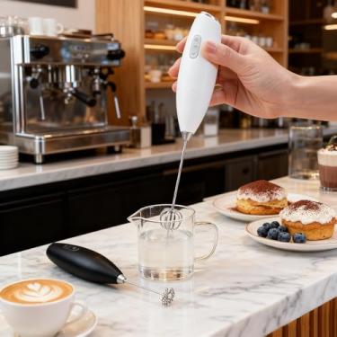 Imagem de 1 varinha de espumador de leite portátil, misturador de bebidas de aço inoxidável, mini máquina de espuma para lates, cappuccino, matcha e chocolate quente