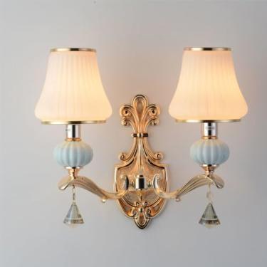 Imagem de Luminária de parede de cristal de luxo europeia, moderna, com LED, para decoração de sala de estar, quarto, escritório, quarto modelo, hotel, casa de campo, corredor (1 peça com 2 lâmpadas)