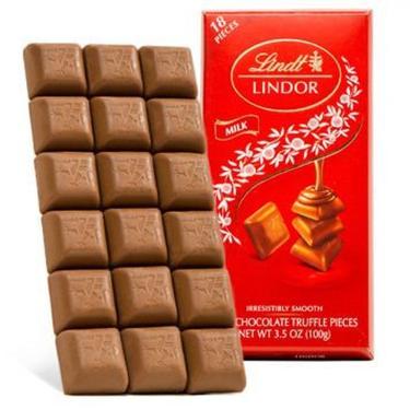 Imagem de Chocolate Suiço Ao Leite Lindt Lindor Premium 100g Mega Oferta