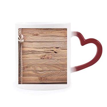 Imagem de Caneca de grés com estampa de listras de corda irregular de madeira sensível ao calor que muda de cor vermelha