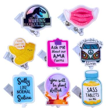 Imagem de 8 peças engraçadas carretel de crachá de enfermeira retrátil porta-cartão de identificação; lindos suportes de clipe de carretel de enfermeira acessórios para ER CNA RN ICU IPN NICU Enfermagem deve