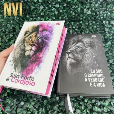 Imagem de Kit Casal Cristão 2 Bíblias NVI Evangélicas Forte e Corajosa e Leão Pr