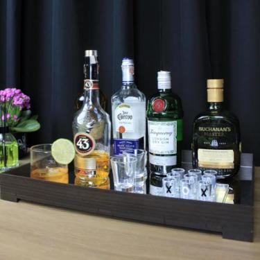 Imagem de BOXFAN Bandeja Espelhada Decorativa Grande Para Sala Bar Aparador Bebidas 48x35cm Barzinho Premium Mdf Cor Preto