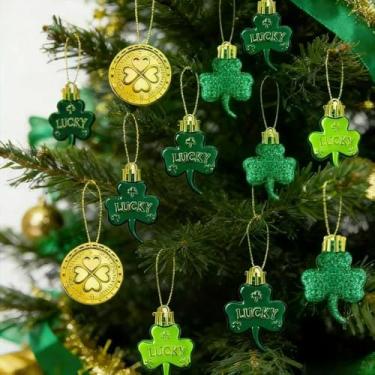Imagem de 18 peças de enfeites de árvore do dia de São Patrício – trevo e trevo de boa sorte, decorações para pendurar moedas, lembrancinhas de festa de festival irlandês para decoração de árvore de Natal