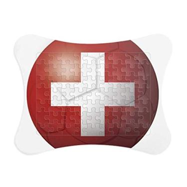 Imagem de Moldura de quebra-cabeça de futebol com bandeira nacional da Suíça para decoração de fotos