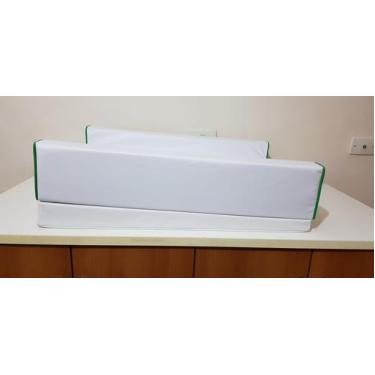 Imagem de Trocador Anti Refluxo Impermeável Colchão Portátil Time Verde e Branco