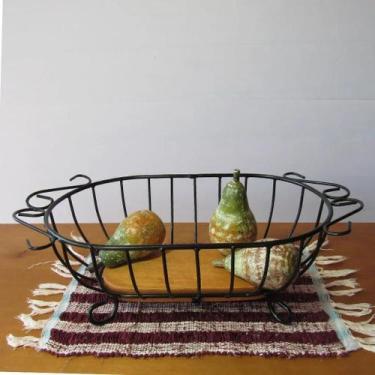 Imagem de Fruteira de Mesa Oval em Ferro e Madeira - Minas Rústico
