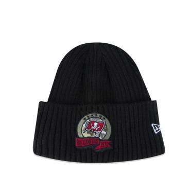 Imagem de GORRO NEW ERA TAMPA BAY BUCCANEERS SALUTE TO SERVICE 2022 PRETO-Masculino