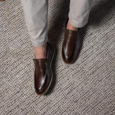 Imagem de Sapato Masculino Mocassim Social Milan Moderno e Versátil - ThézB, 39,