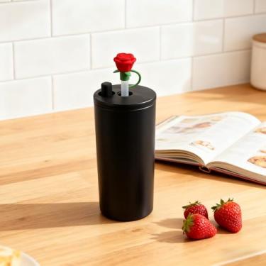 Imagem de Cobertura de palha rosa 3D de silicone, tampa decorativa para copos, acessório de bebida à prova de poeira para copos, copos (vermelho, canudo aleatório)