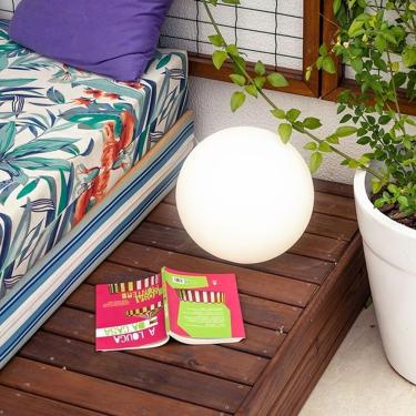 Imagem de Luminária Esfera Lightness Led Tpc para Mesa e Piso com Luz Branca Ou Colorida Bivolt para Ambientes Internos e Externos