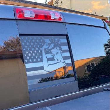 Imagem de Decalque para Chevy Silverado Sierra 2019-2025 para janela traseira do meio da menina, adesivo de bandeira feminista preto fosco, decalque de vinil inspirador dos EUA para janela deslizante traseira