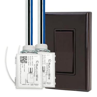 Imagem de RunLessWire Kit de interruptor de luz cinético sem fio DIY sem bateria 2 luminárias 45,7 m alcance RF para diferentes luminárias ou tomadas: 1 controle remoto 2 receptores liga/desliga de 5A