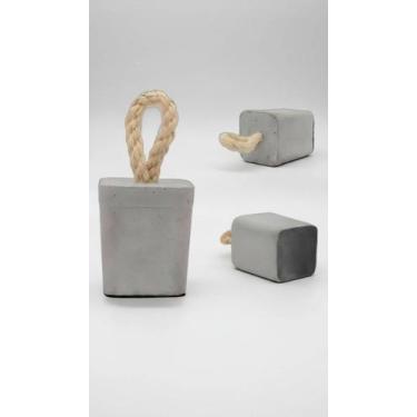 Imagem de Peso de Porta Concreto Rústico com Corda Sisal 9cm - Congratulations S