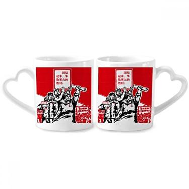 Imagem de Conjunto de canecas de porcelana para casal de canecas de porcelana para amantes de cerâmica com alça de coração