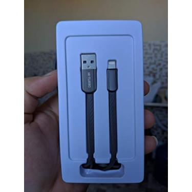 Imagem de cabo lightning para iPhones com posta de metal e emborrachado reforçados