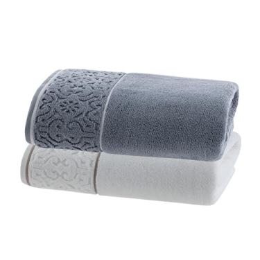 Imagem de Jogo de Toalhas Ele/Ela Super Soft Arabesco Zero Twist 2Pçs – Banhão 80x150cm 500g/m² – Toque Macio, Alta Absorção e Design Sofisticado – Altihaus (Branco/Azul)