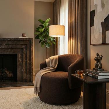 Imagem de Poltrona Decorativa Sala Estar Orgânica Beatriz Boucle Marrom - Montanaris Decor