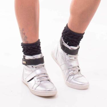 bota de treino feminina netshoes