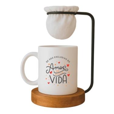 Imagem de Kit Dia dos Namorados, Caneca 'Uso exclusivo do Amor da minha Vida' com Mini Coador de Café, Base em Madeira