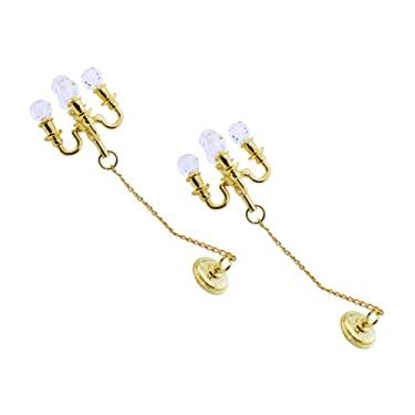 Imagem de TOYANDONA 2 peças mini lustres de minúsculo luz pendurada acabamento dourado lustre iluminação de casa de brinquedo móveis brinquedos de sushi para mini lâmpada de teto LED