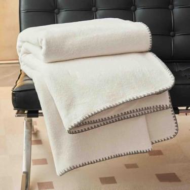 Imagem de Manta de lã cobertor ponderado cobertores e mantas femininas masculinas para cama sofá adulto longo duplo único engrossado outono inverno para aquecimento em escritórios salas de estar carros (branco