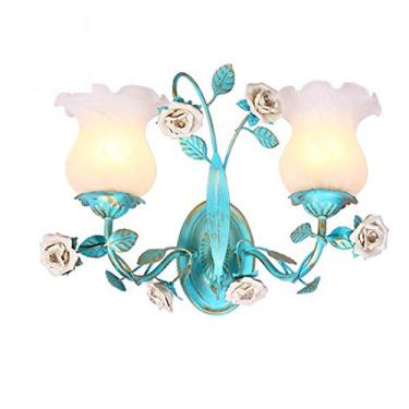 Imagem de Arandelas de parede rústicas estilo pastoral mediterrâneo com cúpula de vidro floral, luminárias de cabeceira em formato de rosa para quarto, sala de estar, corredor e varanda, 2 braços.