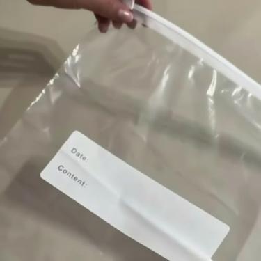 Imagem de Sacos Plásticos Zip Lock para Alimentos PE Transparente 26x32 cm Reutilizáveis com Fechamento Hermético e Espaço para Identificação 10 unidades