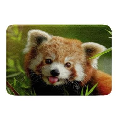 Imagem de jejeloiu Tapetes de banheiro Panda vermelho microfibra 50,8 x 81,3 cm tapetes de banheiro fofos panda antiderrapante kawaii animal acessórios de banheiro capachos tapete macio