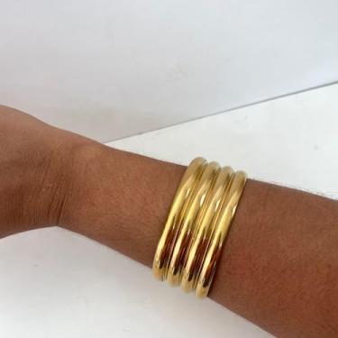 Imagem de Bracelete Design Ousado de Luxo Dourado  Presença de Mulher Investimen