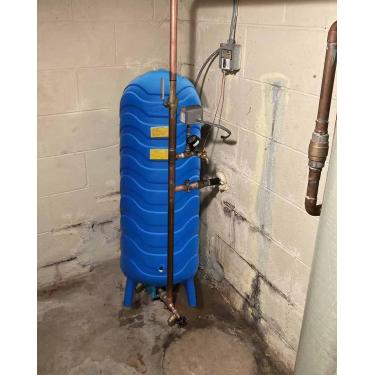 Imagem de Recipientes de água de poço de pressão de água doméstica, 60 100 120 150 200 250 300 350 400 500 L, máquina de reforço de água de torneira automática azul de plástico PE, 40x90cm (100L/26,4g